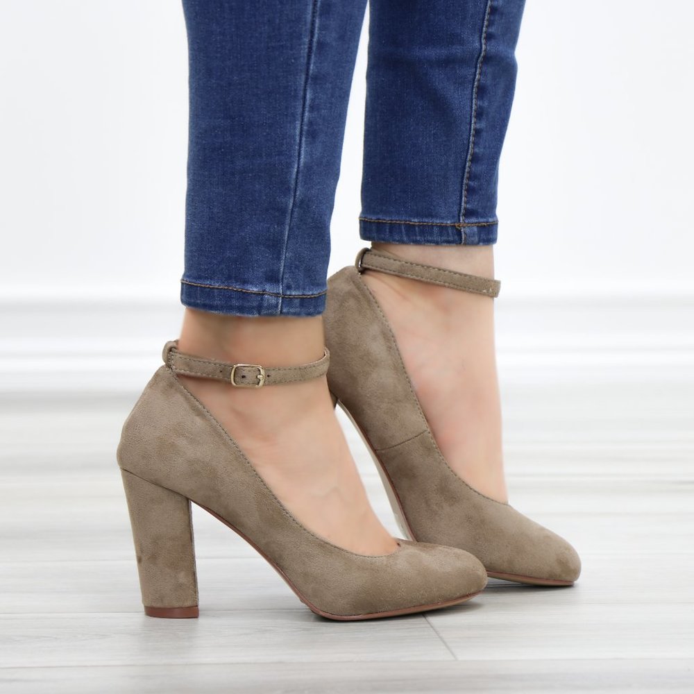 Taupe Ankle Strap Vintage Style Block Heels - Picture 11 of 14